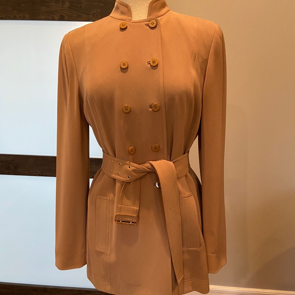 Worth ladies jacket Size 8